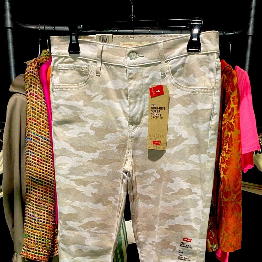 Camp Levi’s skinny pants